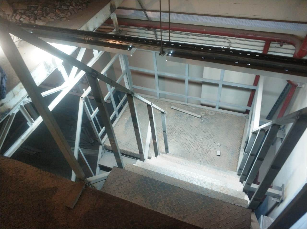 Строительство лестницы антресольного этажа